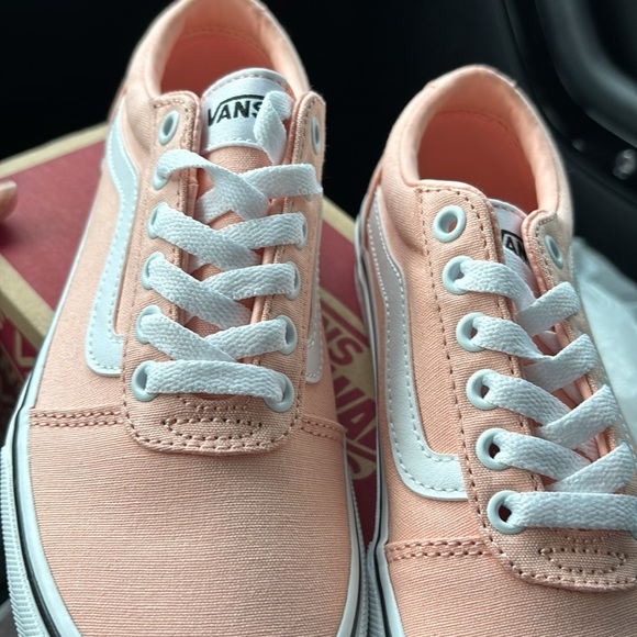 BRAND NEW Vans Peach summer low top shoe - Picture 3 of 4